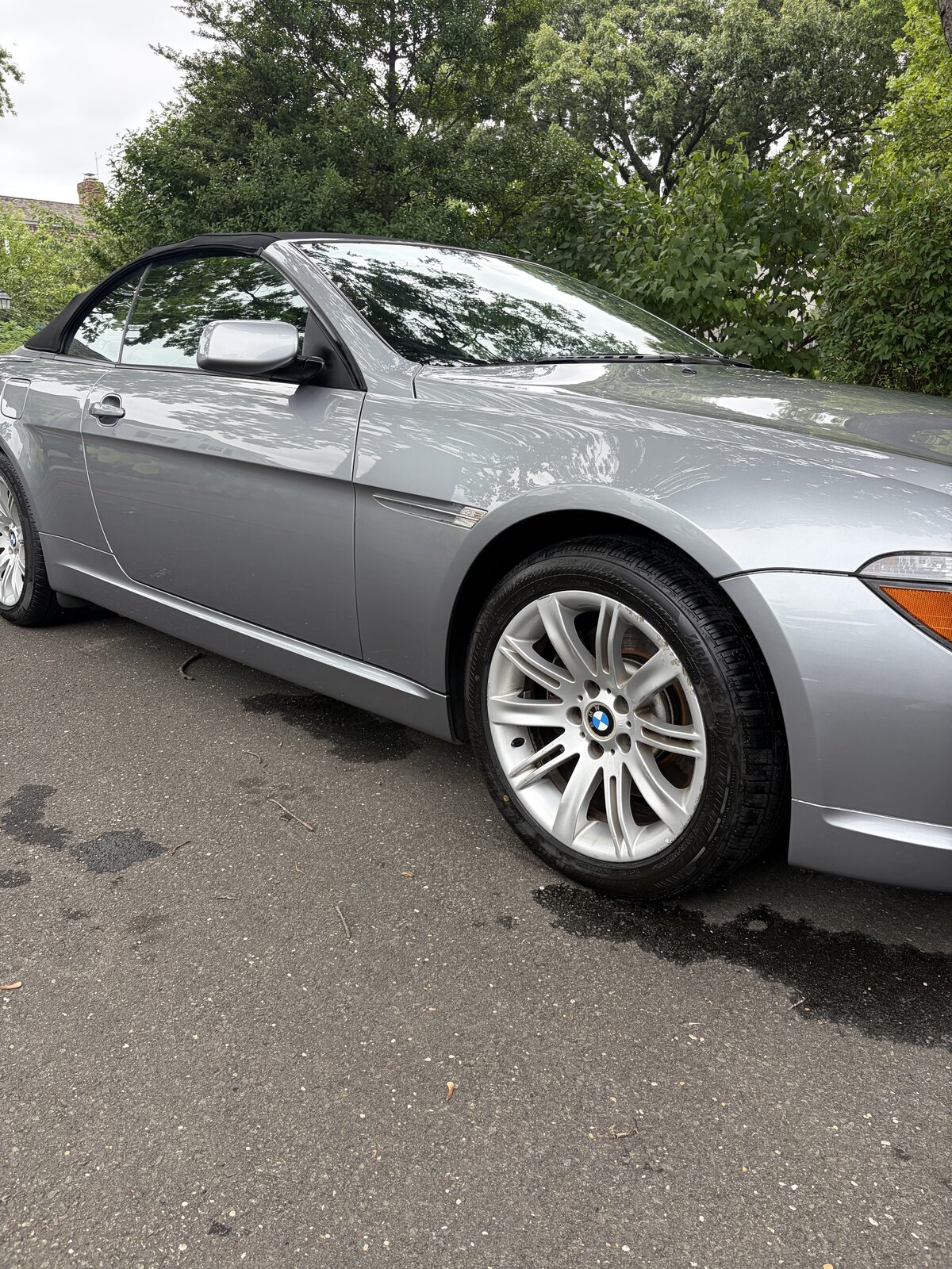 BMW 650i fender and wheel after paint correction